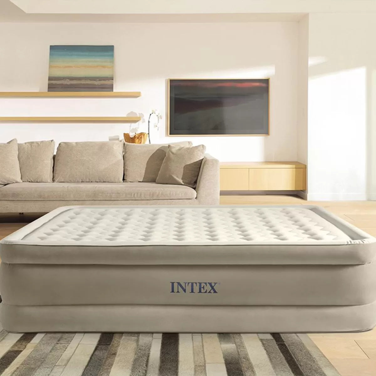 Ultra Plush Airbed With Built in pump